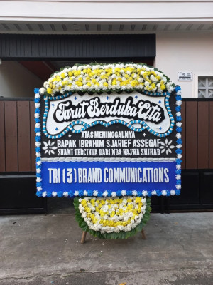 Papan Bunga Duka di Yiginua